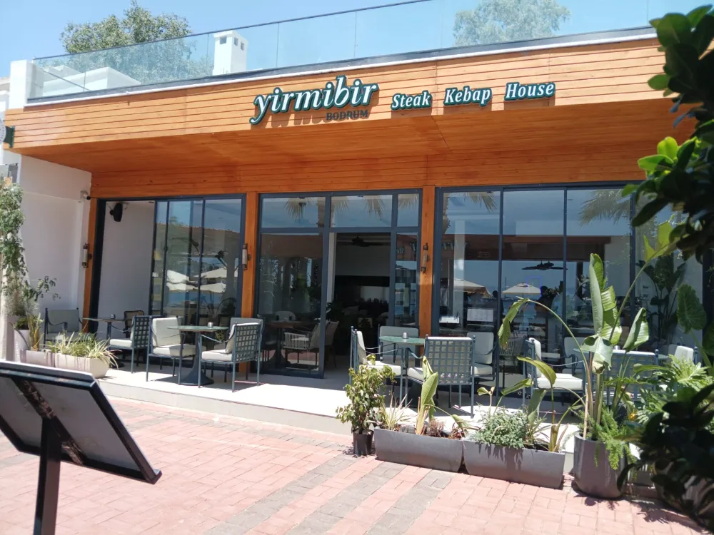 Bodrum’un Yeni Lezzet Noktası: Yirmibir Steak Restaurant & Beach ile Bitez’de Turizme Kalıcı Katkı
